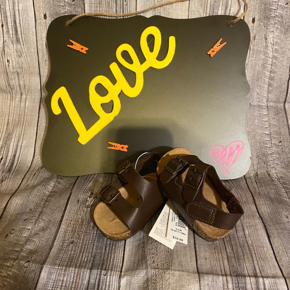 Old Navy Other - NWT. Old Navy sandals 0-3 months